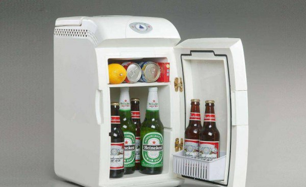 冰箱風扇響怎么回事？