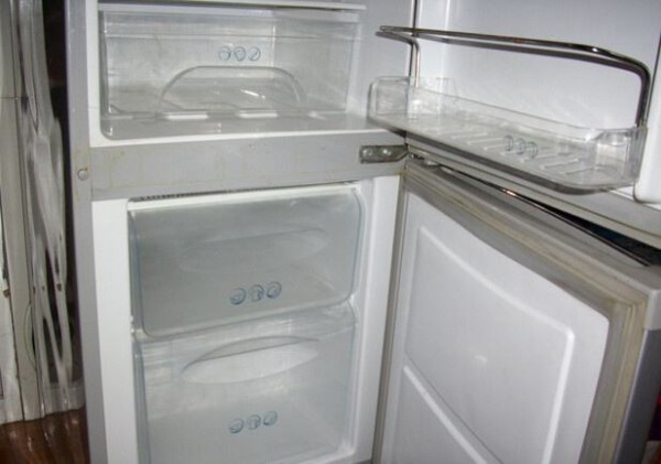 冷凍機(jī)的壓縮機(jī)故障有哪些表現(xiàn)?