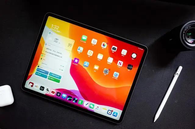 蘋果iOS要成iPhone OS ，網友：改得好